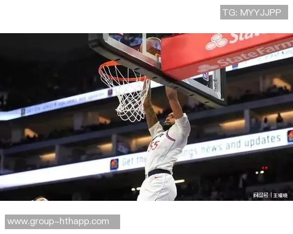 小琼斯坚定表示无论首发与否始终专注盯防对手核心球员并勇敢出手 小琼斯坚定表示无论首发与否始终专注盯防对手核心球员并勇敢出手