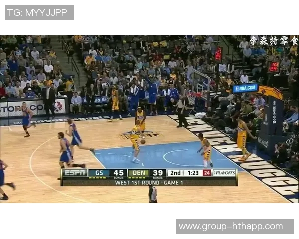 库里半场火力全开三分雨下23分助攻3次展现超级状态 库里半场火力全开三分雨下23分助攻3次展现超级状态